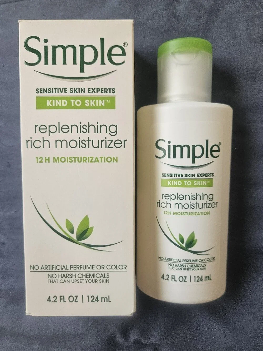 Simple Kind to Skin Replenishing Rich Moisturizer Vitamins B5 & E, 4.2 oz NIB